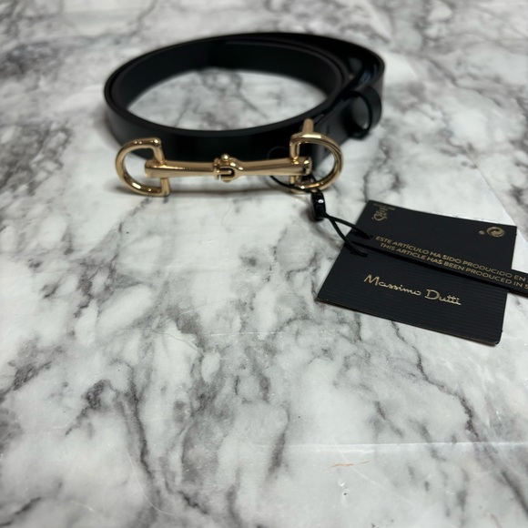 Massimo Dutti Accessories - Massimo Dutti black cow Leather Belt Gold Buckle Size medium NWT made in Spain